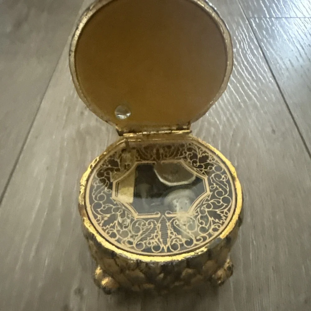 Vintage Linden Japan Owl Shaped Music Box - Plays Love Story‎